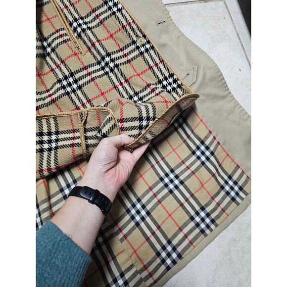 Vintage Burberrys London Burberry trench coat wool liner and collar size 50 reg - Picture 11 of 16